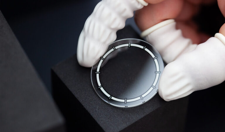 Gravithin Sapphire glass with BGW9