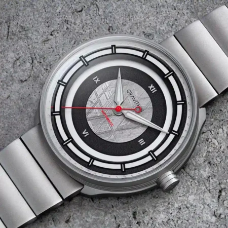 Gravithin Focuscope with meteorite dial
